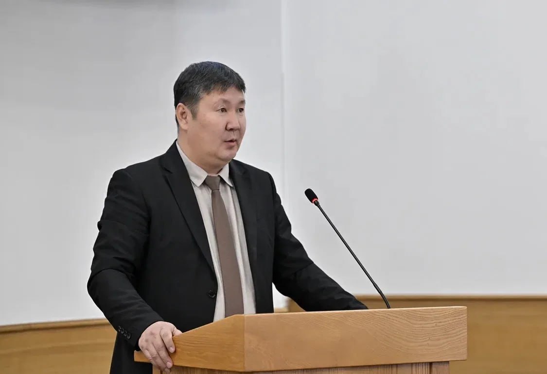 Владислав Ховалыг поручил усилить подготовку к паводкам и пожарам в Туве Владислав Ховалыг поручил усилить подготовку к паводкам и пожарам в Туве