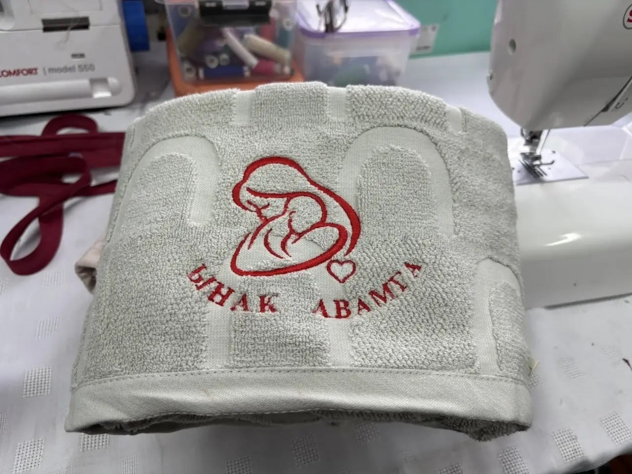 Многодетная мать из Тувы открыла швейное ателье благодаря господдержке Многодетная мать из Тувы открыла швейное ателье благодаря господдержке