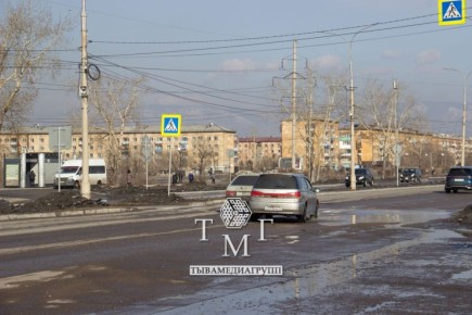 Фоторепортаж. Накануне сотрудники Управления Госавтоинспекции МВД по РТ организовали сплошные проверки водителей на дорогах Кызыла