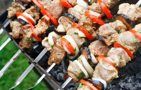 Идеальный маринад для шашлыка: от традиций до восточного стиля