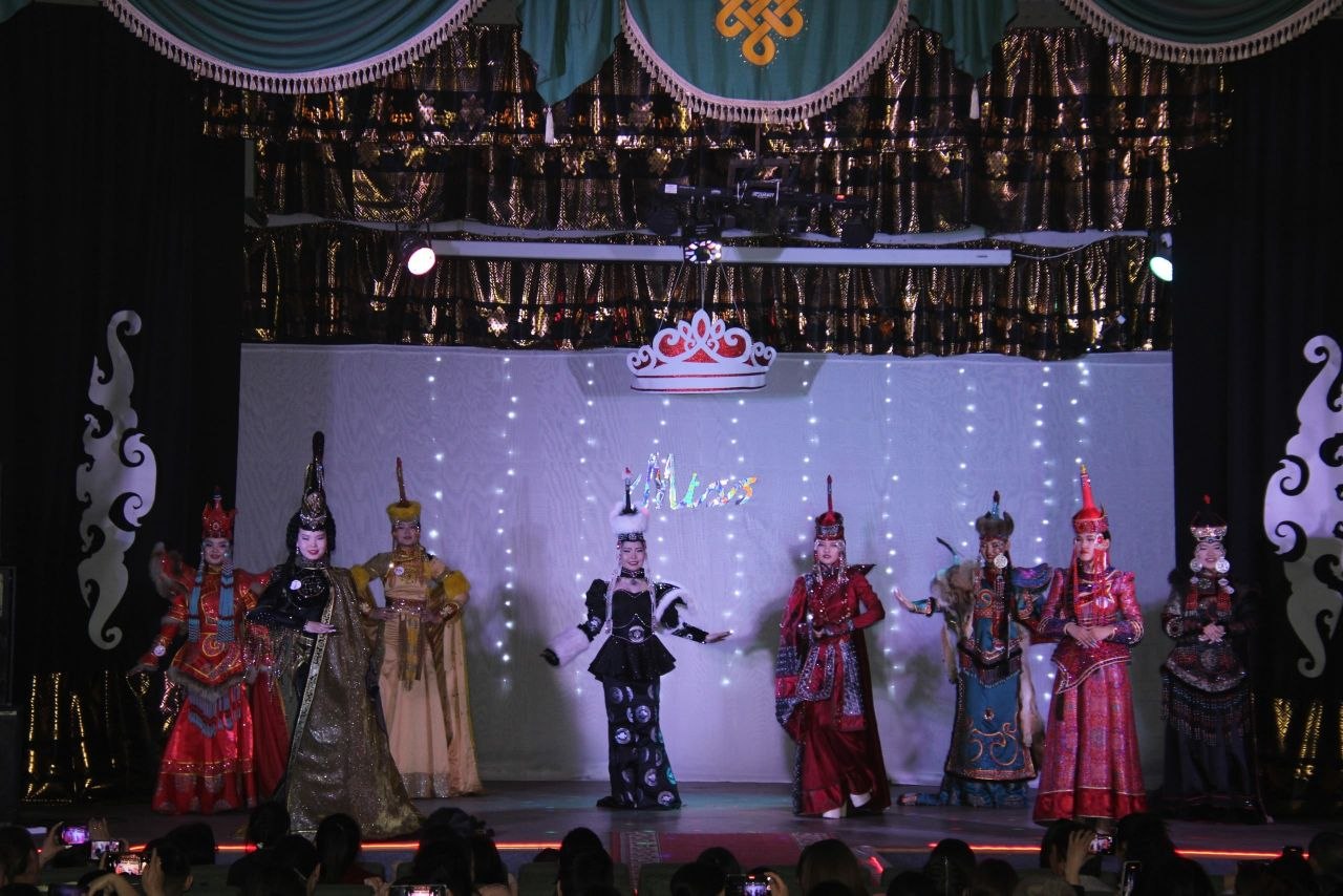 Милана Монгуш стала «Мисс Чаа-Холь-2026» Милана Монгуш стала «Мисс Чаа-Холь-2026»