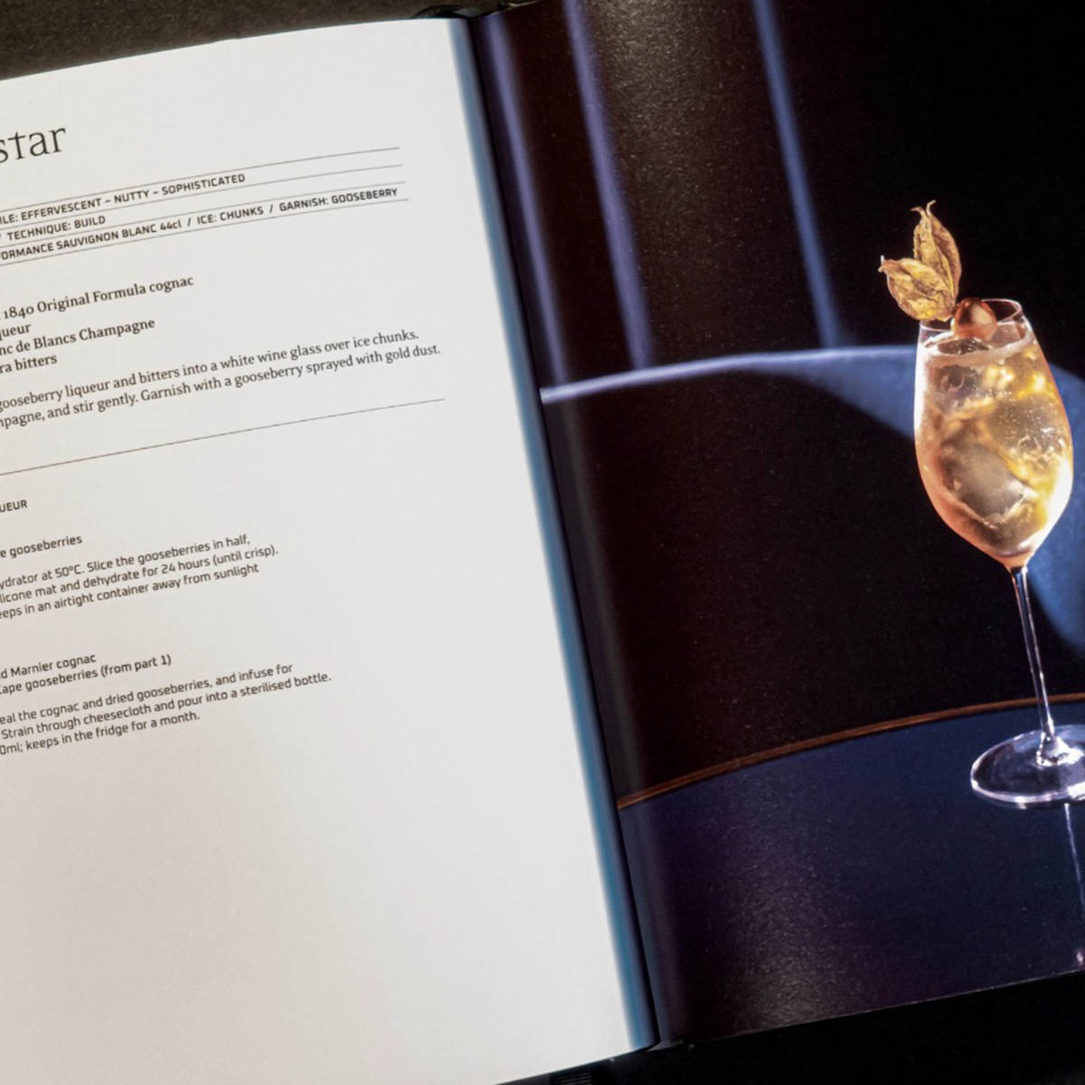 Золотая звезда: коктейль из книги дубайского Galaxy Bar