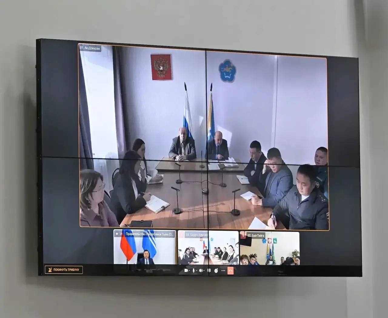 Владислав Ховалыг поручил усилить контроль за лечением больных туберкулезом Владислав Ховалыг поручил усилить контроль за лечением больных туберкулезом