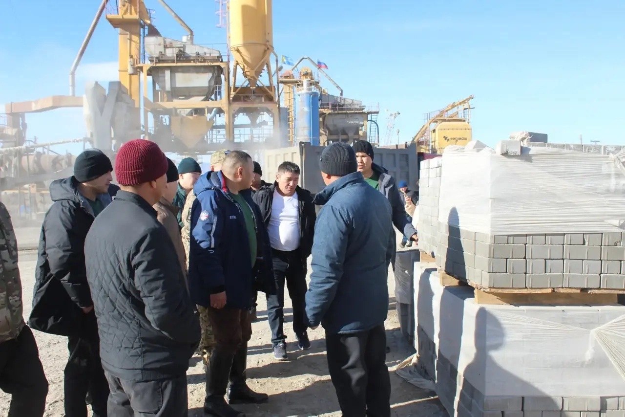 Участники программы «Герои Тувы» начали выездной модуль с посещения Дзун-Хемчикского района Участники программы «Герои Тувы» начали выездной модуль с посещения Дзун-Хемчикского района