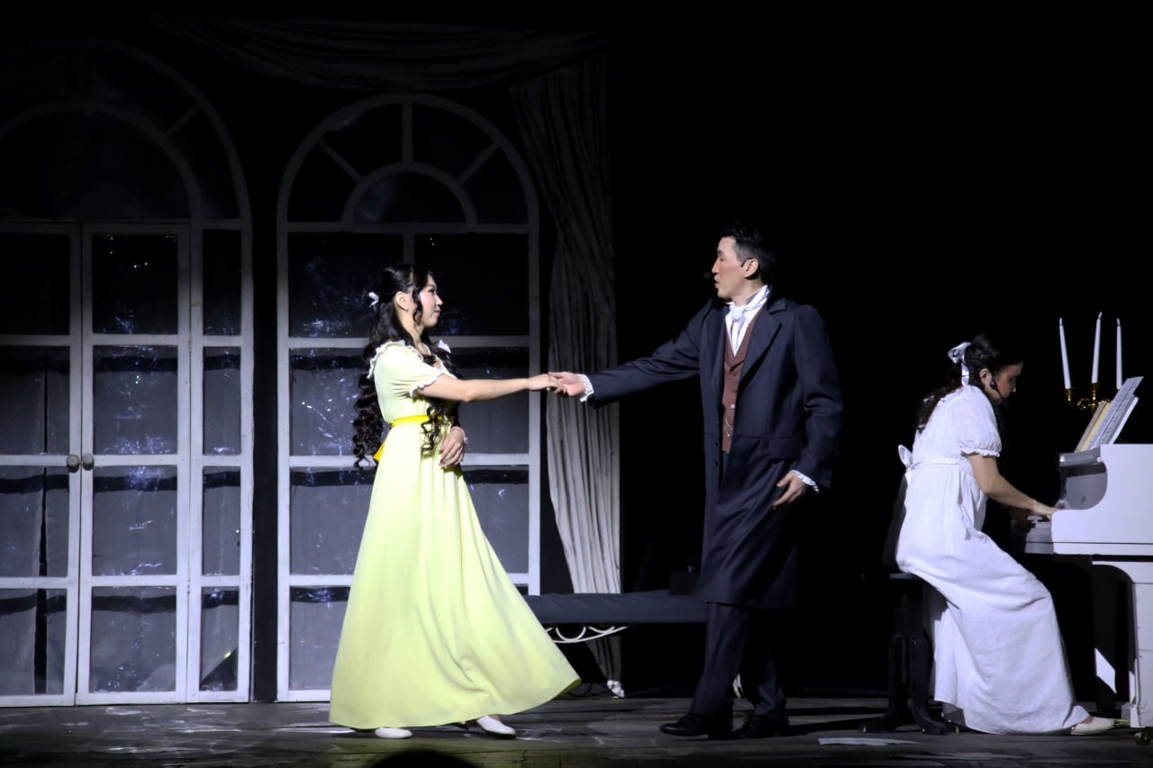 Тувинский театр кукол открыл театральную неделю премьерой спектакля «Онегин» Тувинский театр кукол открыл театральную неделю премьерой спектакля «Онегин»