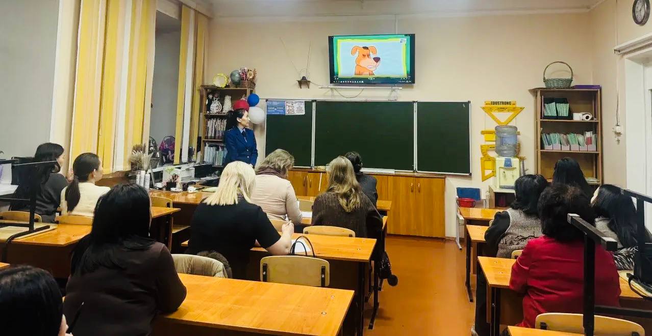 Сотрудники прокуратуры города Кызыла провели профилактические мероприятия в учебных заведениях Сотрудники прокуратуры города Кызыла провели профилактические мероприятия в учебных заведениях