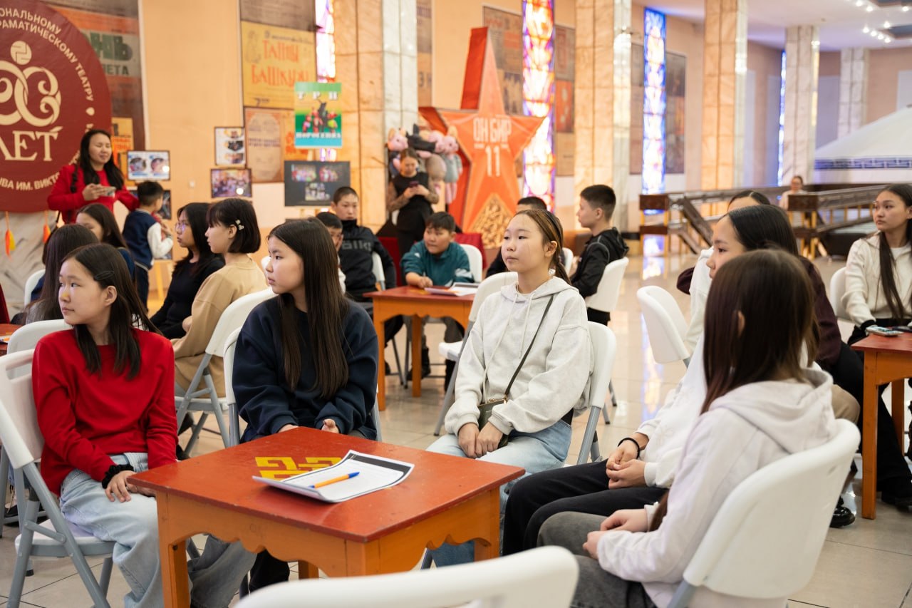 В Туве отметили Международный день кукольника театральным квизом для школьников В Туве отметили Международный день кукольника театральным квизом для школьников