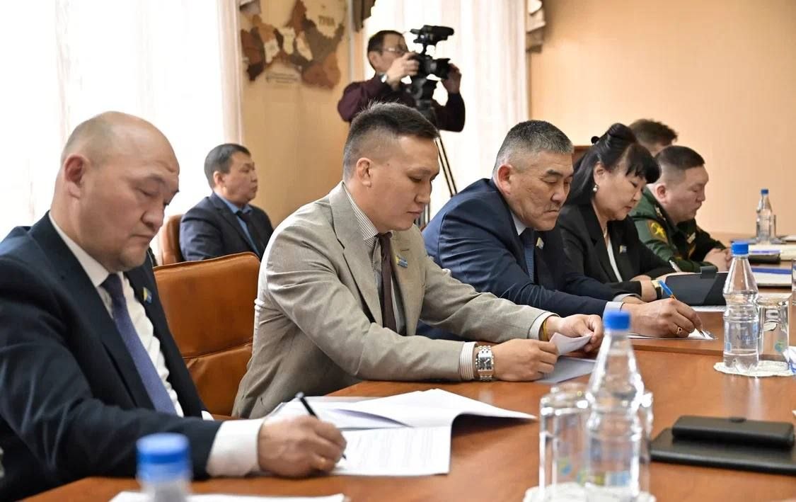 «Будущее Тувы — строим вместе!»: Владислав Ховалыг объявил о старте Народной программы 2.0 «Будущее Тувы — строим вместе!»: Владислав Ховалыг объявил о старте Народной программы 2.0