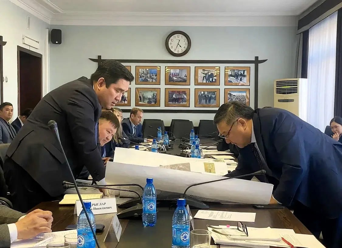 Владислав Ховалыг поручил подготовить Кызыл к Международному буддийскому форуму Владислав Ховалыг поручил подготовить Кызыл к Международному буддийскому форуму