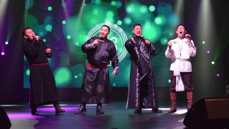 На Сахалине прозвучали голоса тувинских исполнителей