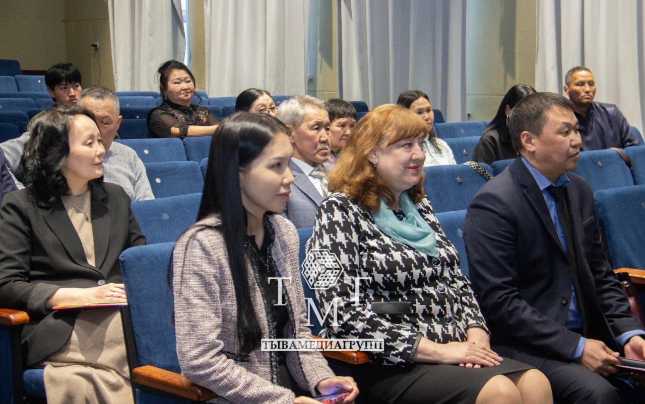 Здоровая семья – здоровый род: социальные проекты и планы развития Республики Тыва Здоровая семья – здоровый род: социальные проекты и планы развития Республики Тыва