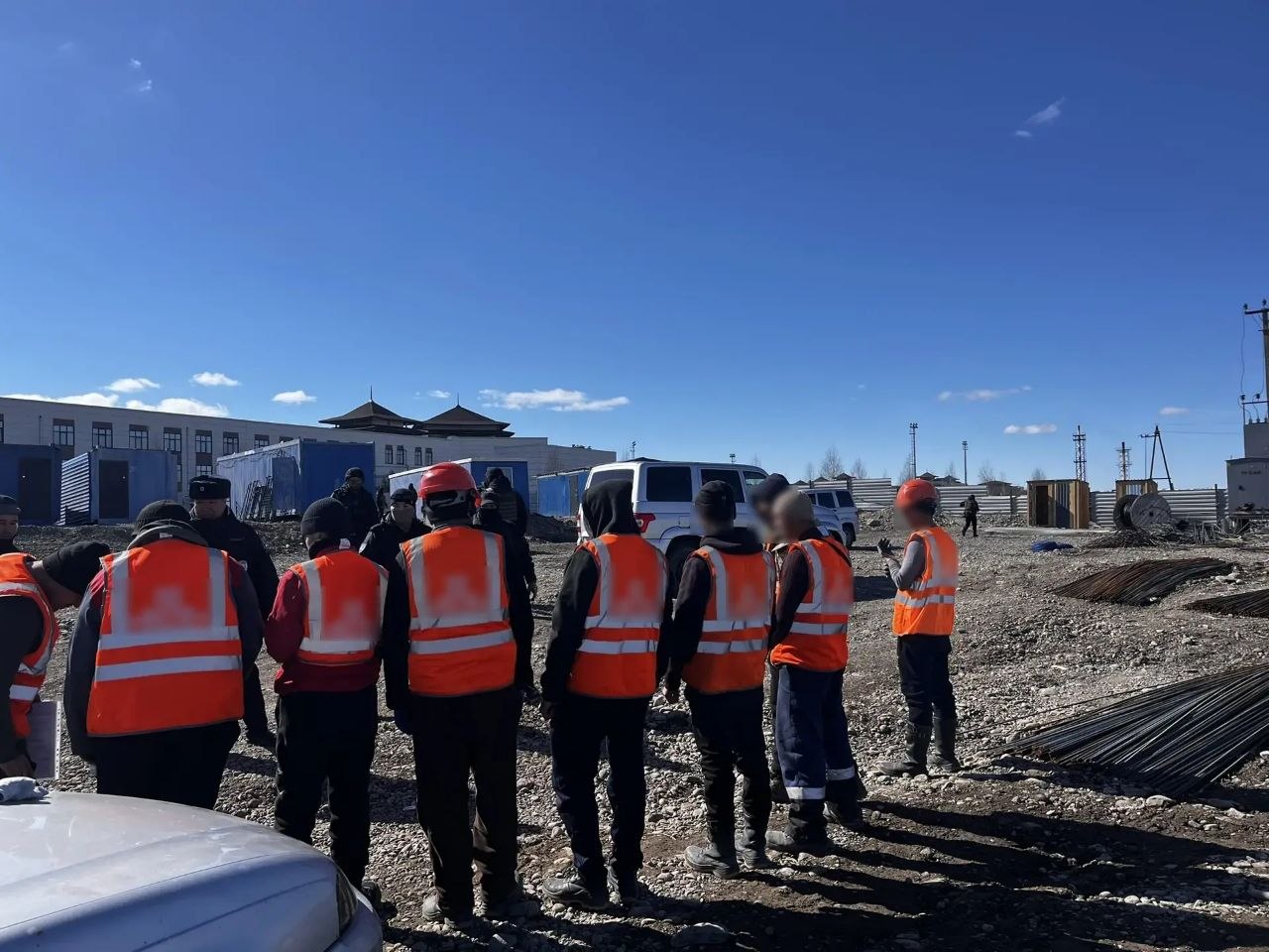 Сотрудниками полиции проведены профилактические мероприятия по соблюдению миграционного законодательства Сотрудниками полиции проведены профилактические мероприятия по соблюдению миграционного законодательства