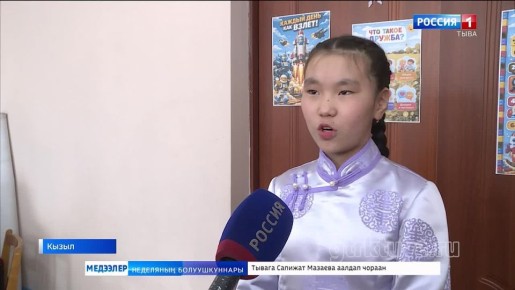 Уран шеверлер хоорайы. Кызылды немелде редилге твнге найысылалды школаларындан салым-чаяанныг ажы-тлд аразынга "Мастерлер хоорайы" деп мрей эрткен