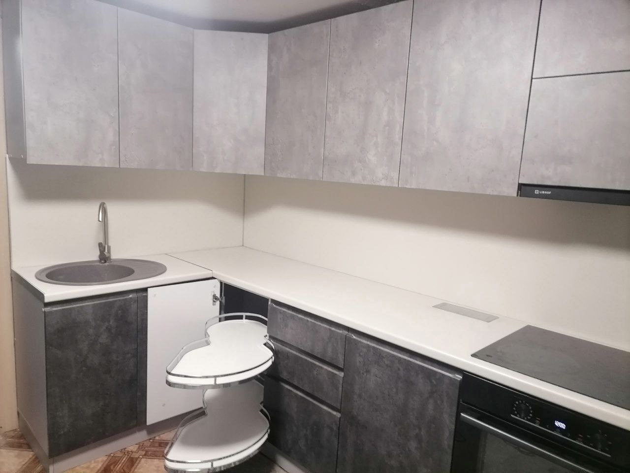 В Туве адаптируют жилье еще пятерым ветеранам СВО В Туве адаптируют жилье еще пятерым ветеранам СВО