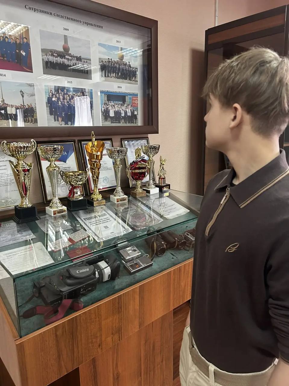 В рамках проекта «Юный помощник правоохранительных органов и силовых структур» в гостях у следователей побывали Доржу Ортун и Павел Киселев В рамках проекта «Юный помощник правоохранительных органов и силовых структур» в гостях у следователей побывали Доржу Ортун и Павел Киселев