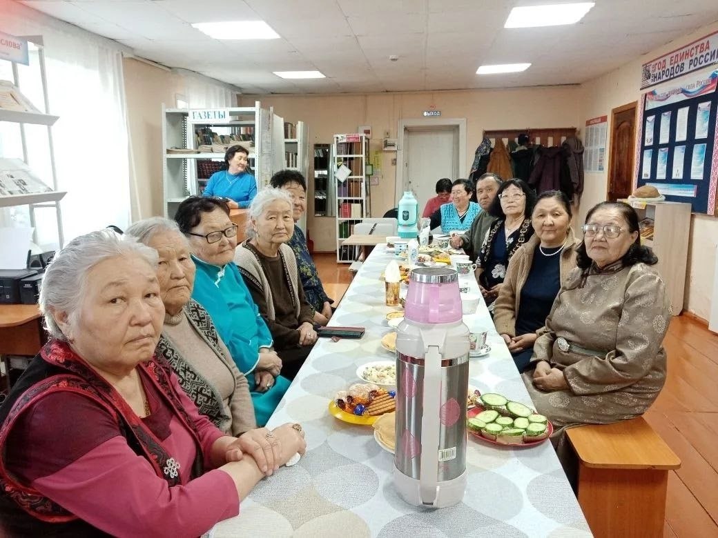 Ст-Хлде "Алдын назын" хоочуннар клуву ажыттынган Ст-Хлде "Алдын назын" хоочуннар клуву ажыттынган