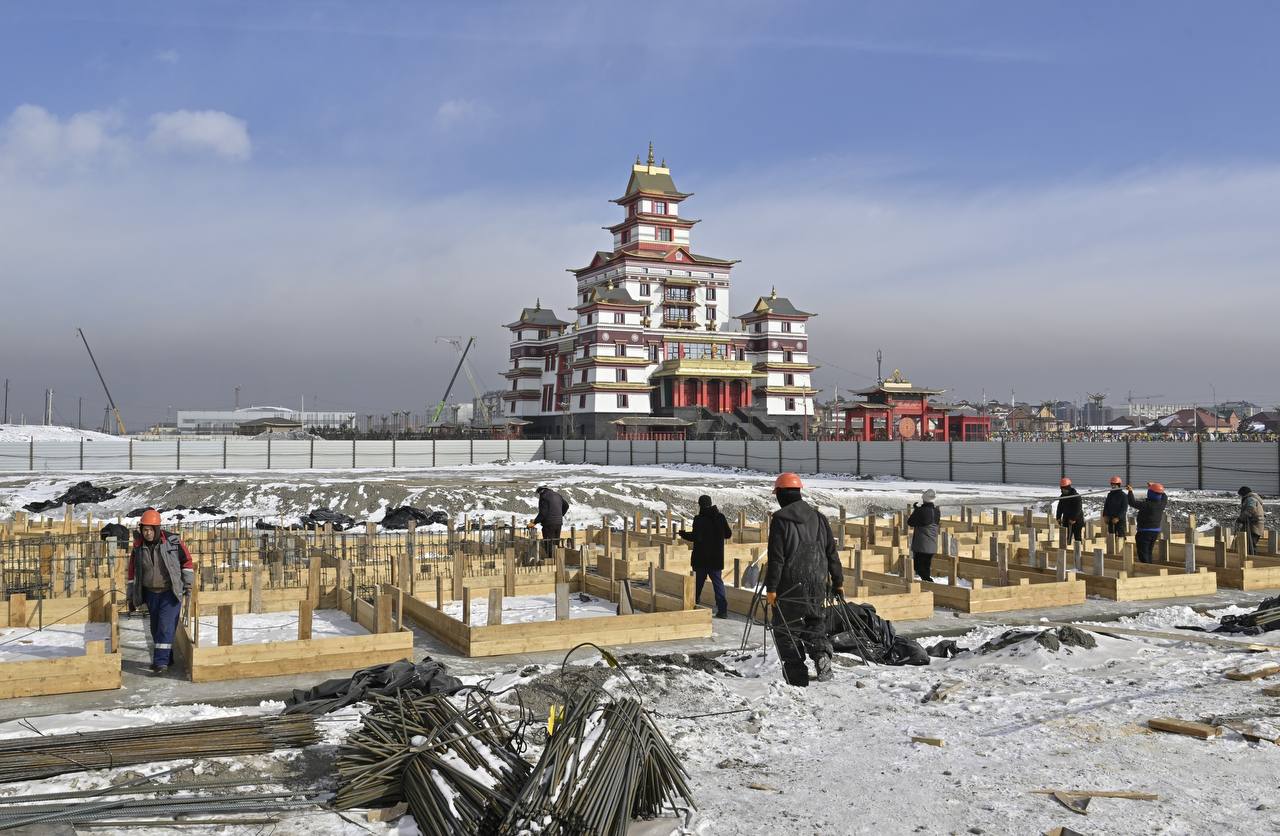 Важным событием 2025 года стало начало строительства в рамках ИПСЭР гостиничного комплекса «Cosmos Smart» в Кызыле