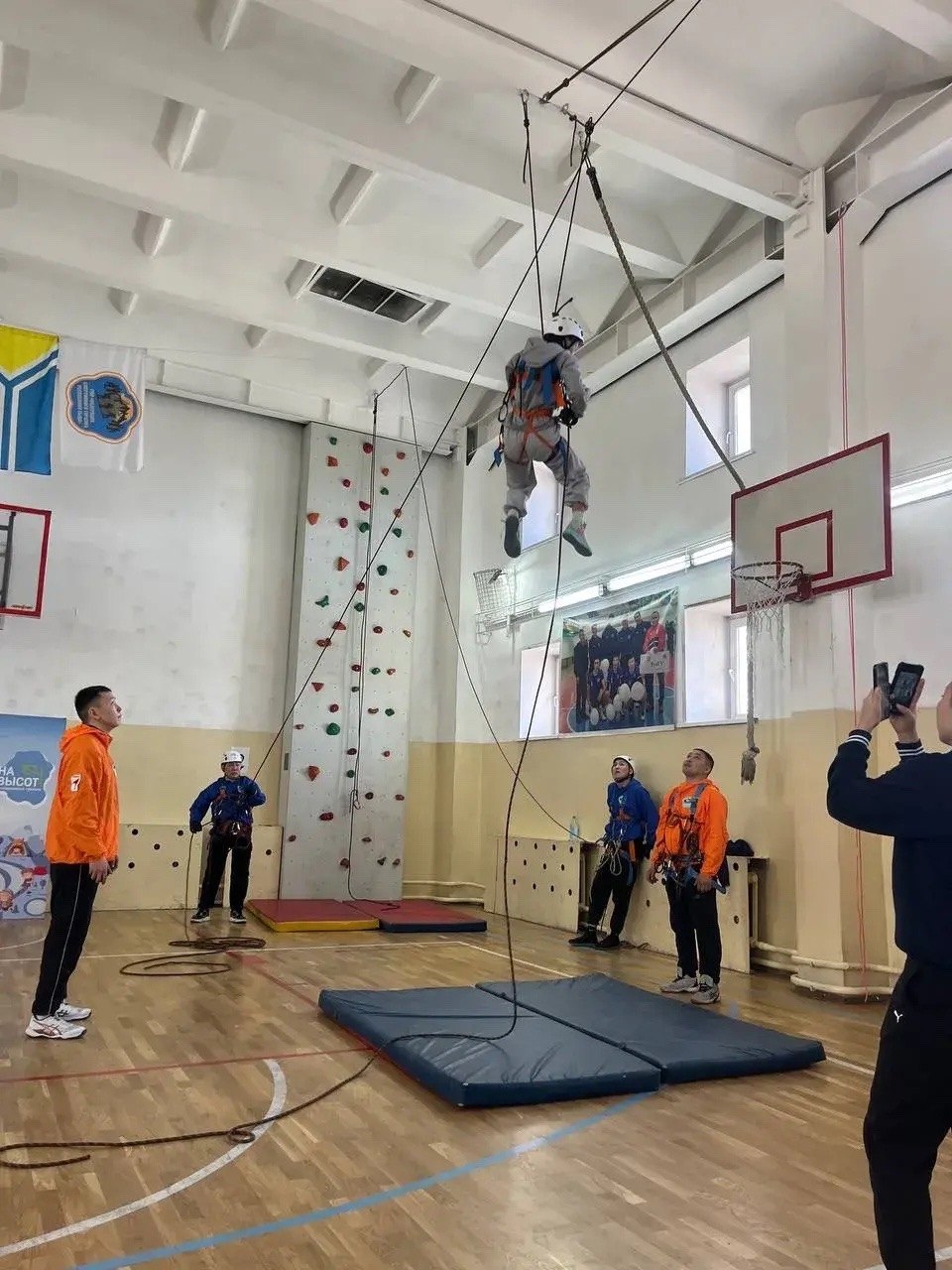 В Туве прошло первенство по спортивному туризму В Туве прошло первенство по спортивному туризму