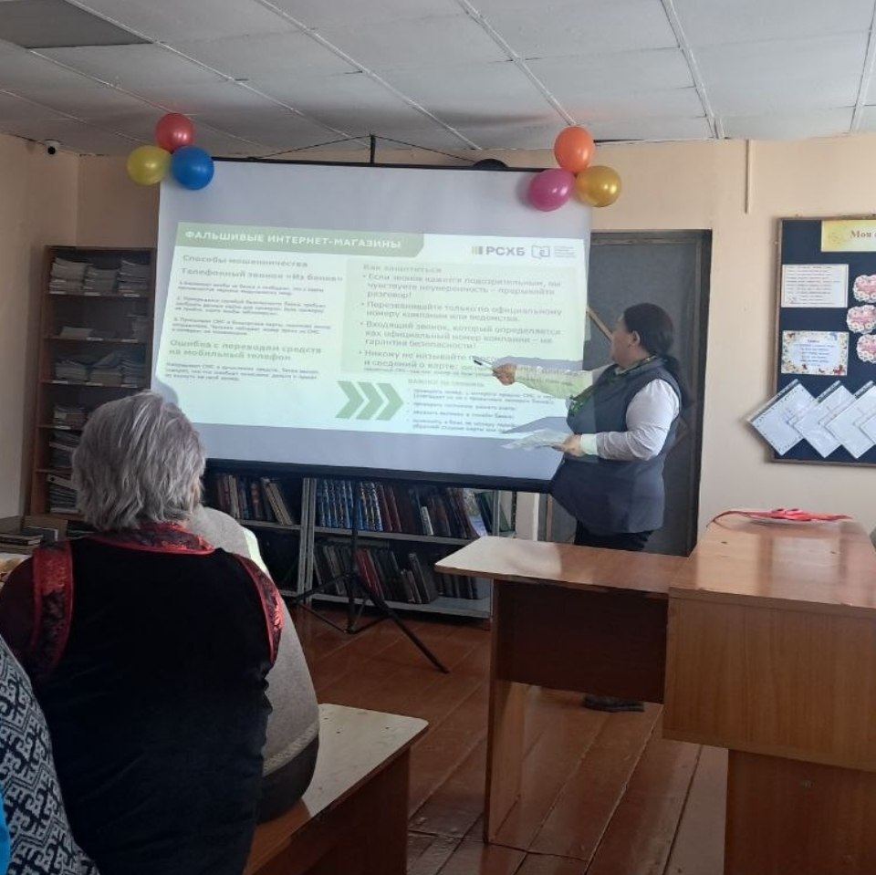 Ст-Хлде "Алдын назын" хоочуннар клуву ажыттынган Ст-Хлде "Алдын назын" хоочуннар клуву ажыттынган