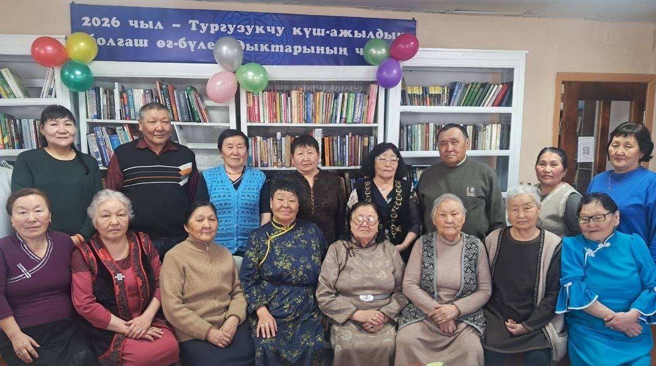 Ст-Хлде "Алдын назын" хоочуннар клуву ажыттынган Ст-Хлде "Алдын назын" хоочуннар клуву ажыттынган