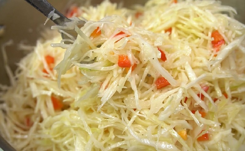 Немецкая квашеная капуста за сутки: просто и вкусно