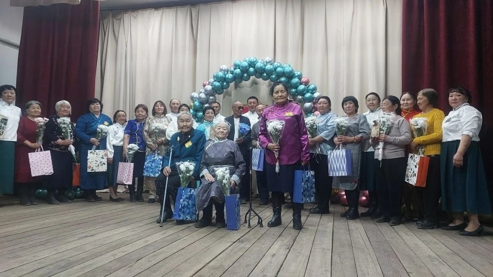 «Хнчгеш» уруглар садыны тургустунганындан бээр 60 чыл ою «Хнчгеш» уруглар садыны тургустунганындан бээр 60 чыл ою