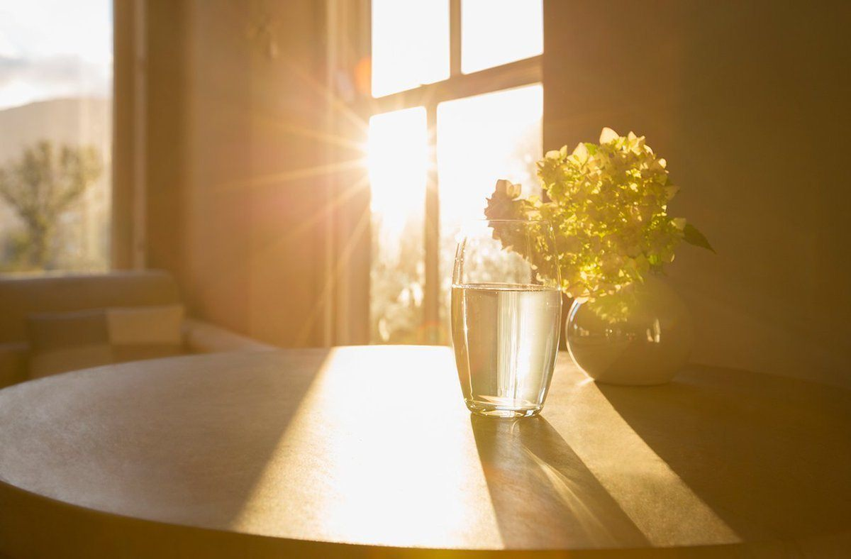 Как сохранить яркость окрашенных стен: простые советы по уходу