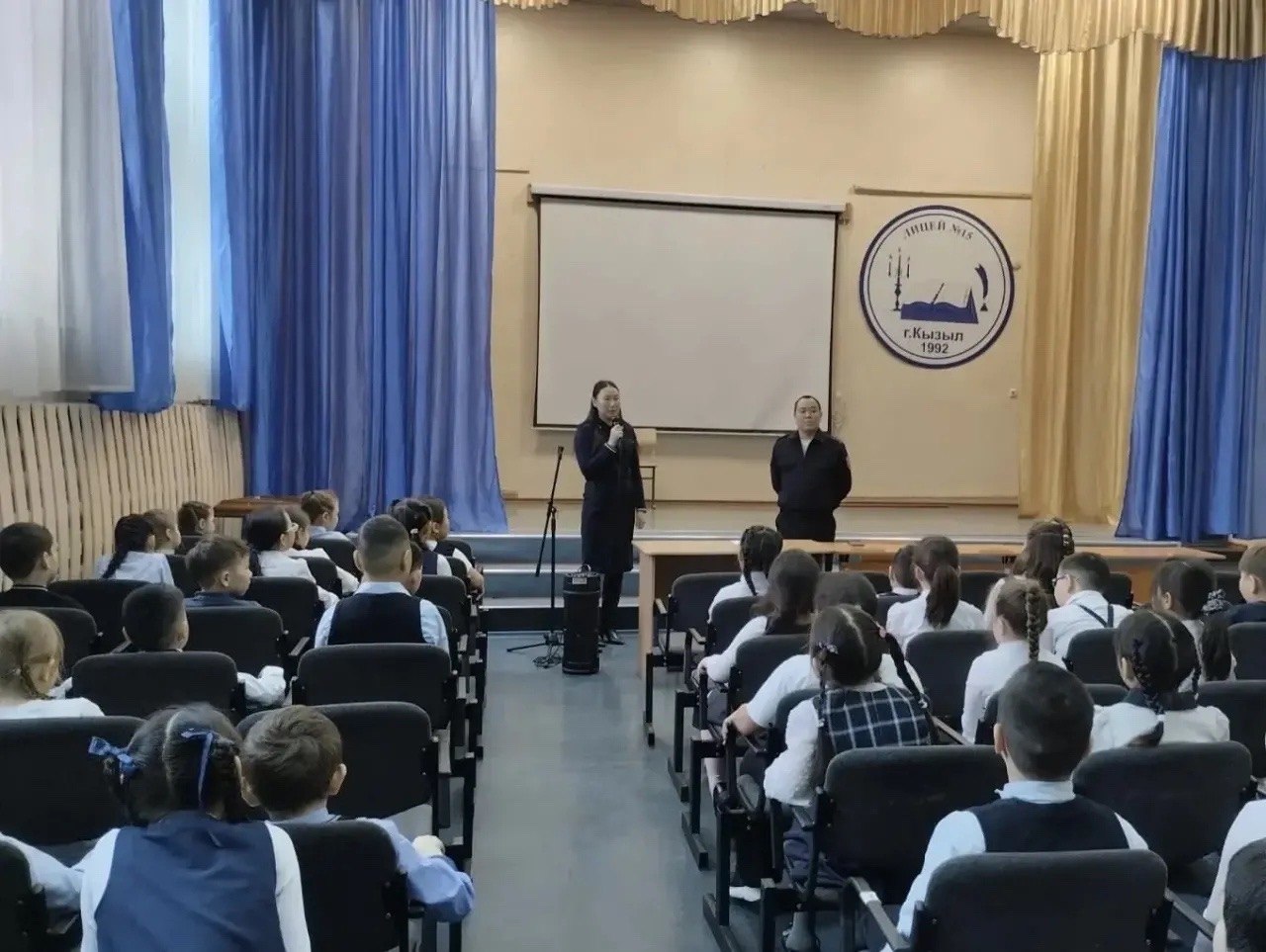 С начала года сотрудники Госавтоинспекции Тувы охватили профилактикой 7 тысяч граждан С начала года сотрудники Госавтоинспекции Тувы охватили профилактикой 7 тысяч граждан