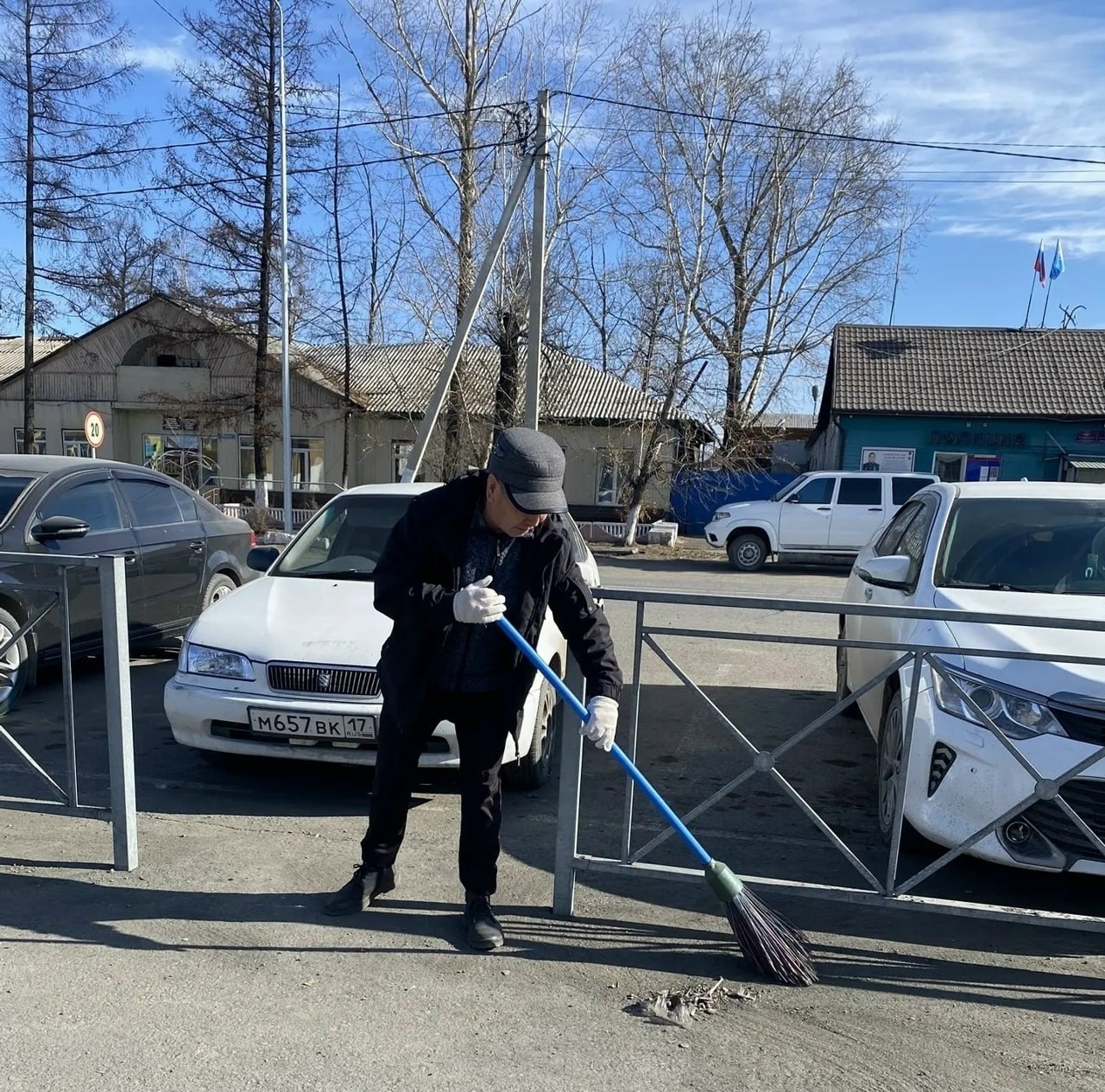 Чн-Хемчик кожуунну албан черлери ыдыктыг черлерни болгаш боттарыны девискээрлерин аштап арыглаанын чагырга чери дынаткан Чн-Хемчик кожуунну албан черлери ыдыктыг черлерни болгаш боттарыны девискээрлерин аштап арыглаанын чагырга чери дынаткан