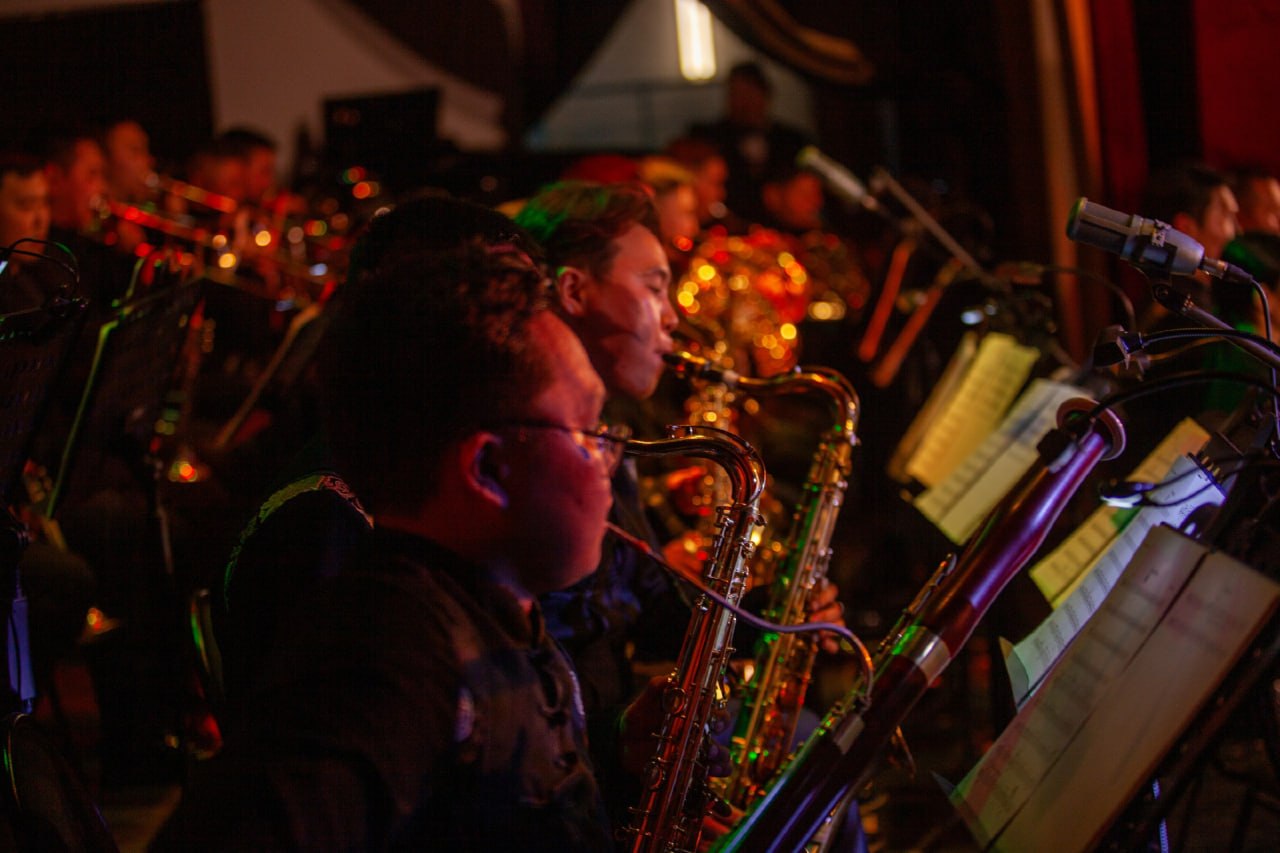 Духовой оркестр им. Т. Дулуша представил программу «Родина моя» в Тувгосфилармонии Духовой оркестр им. Т. Дулуша представил программу «Родина моя» в Тувгосфилармонии