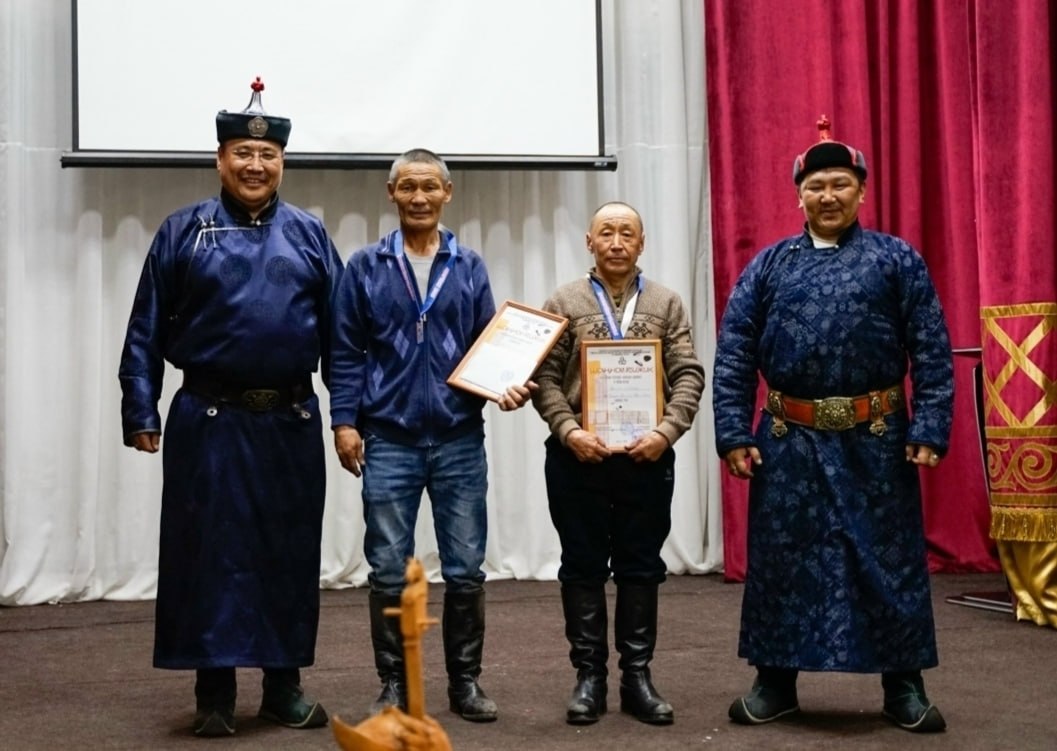 Хуулгаазын алганныг-биле шишпип тургаш ойнаар маргылдааны тиилекчилери