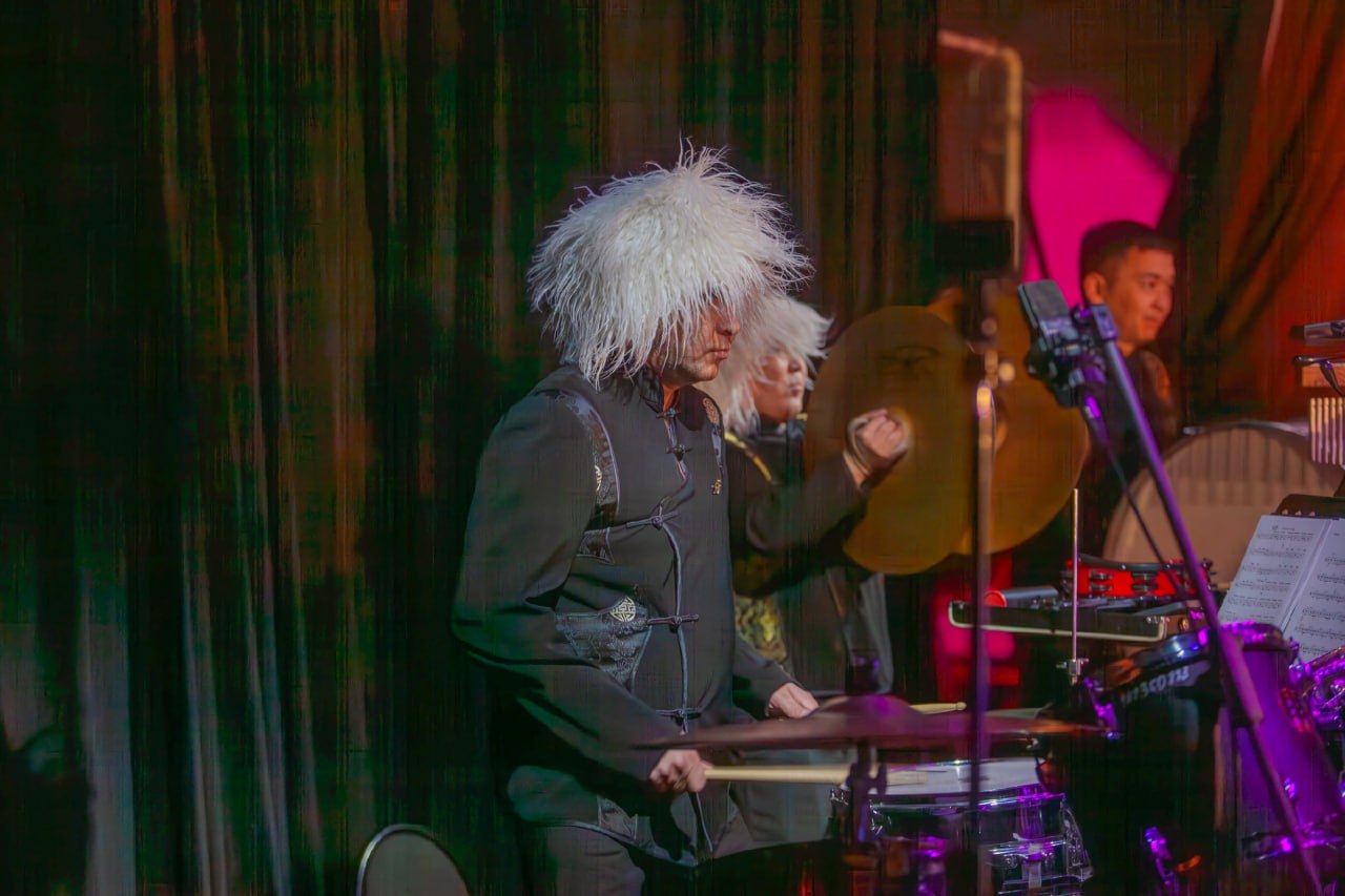 Духовой оркестр им. Т. Дулуша представил программу «Родина моя» в Тувгосфилармонии Духовой оркестр им. Т. Дулуша представил программу «Родина моя» в Тувгосфилармонии