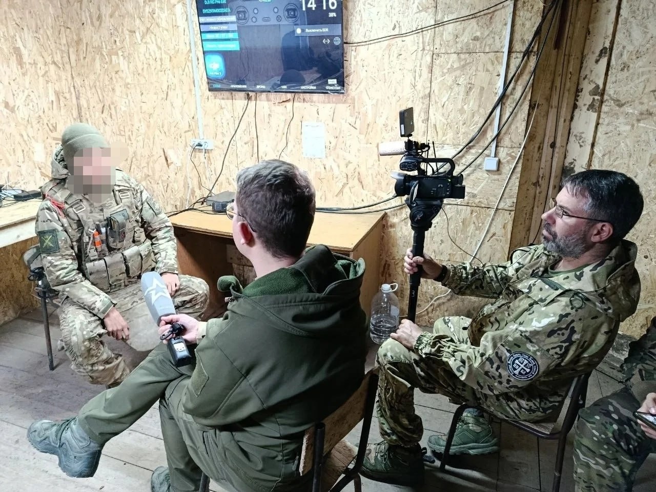 Уроженец Тувы с позывным «Хая» дал интервью телеканалам «Звезда» и «Россия 1» Уроженец Тувы с позывным «Хая» дал интервью телеканалам «Звезда» и «Россия 1»