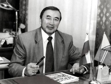 Первый президент Тывы Шериг-оол Ооржак умер в возрасте 83 лет, сообщил глава Тывы Владислав Ховалыг