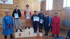 В Бай-Тайгинском районе прошел турнир по борьбе хреш среди дошкольников В Бай-Тайгинском районе прошел турнир по борьбе хреш среди дошкольников