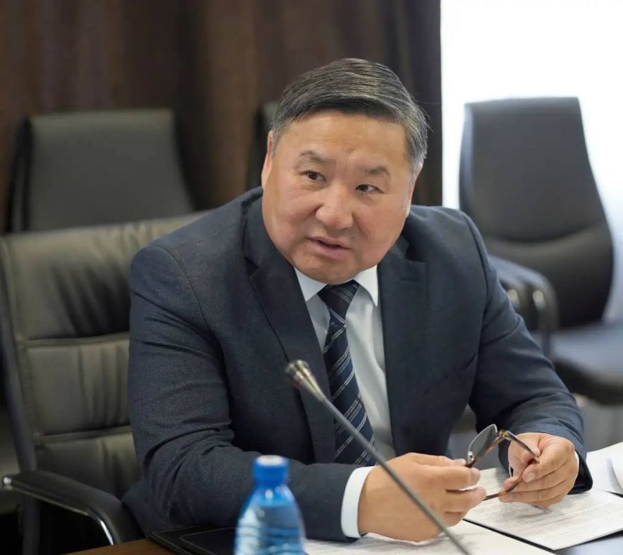 ��������� �������: � ����� ������ � ����-���������� ������ �� ����� ����� XXXIII ��������� ������ - ������ �� ���� ������������ ���������� ���������� ��������