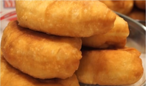 Как приготовить нежнейшие пирожки с картошкой: простой рецепт без яиц и молока