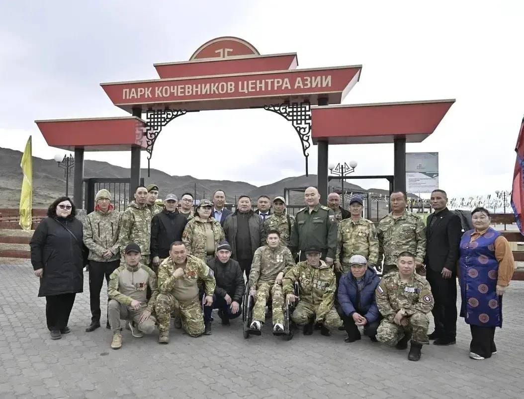 Владислав Ховалыг: Во время выездов в районы всегда стараюсь встретиться с нашими бойцами — участниками СВО