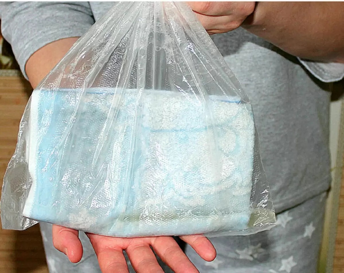 Секреты стирки на даче: как освежить вещи с помощью пакета