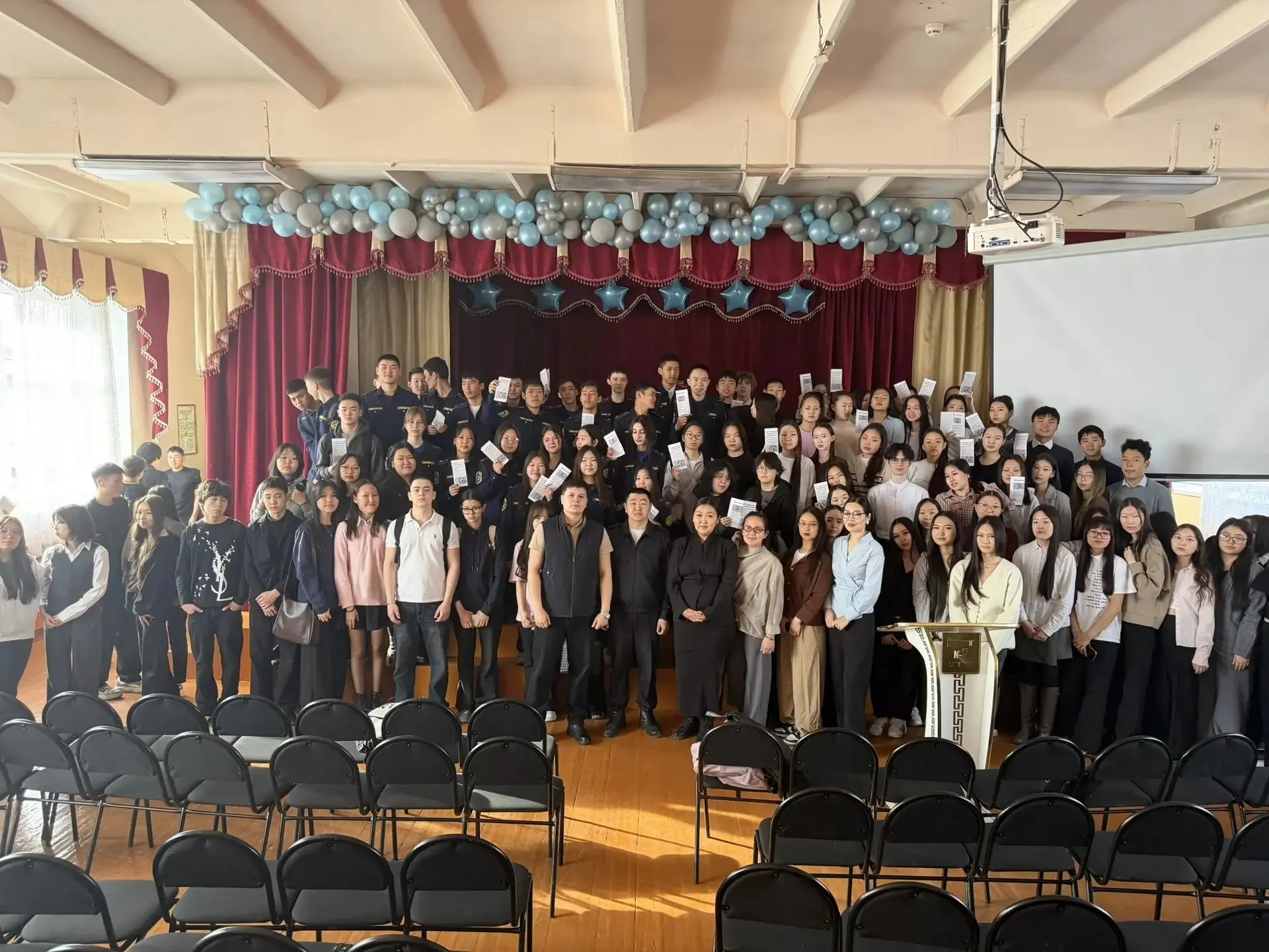 Сегодня наша команда из студентов, Тувинского Государственного Университета 4-ого курса по профилю "Организация работа с молодёжью" в рамках проекта "обучение служению" провела мероприятие курс лекций "Вектор безопасности" в... Сегодня наша команда из студентов, Тувинского Государственного Университета 4-ого курса по профилю "Организация работа с молодёжью" в рамках проекта "обучение служению" провела мероприятие курс лекций "Вектор безопасности" в...