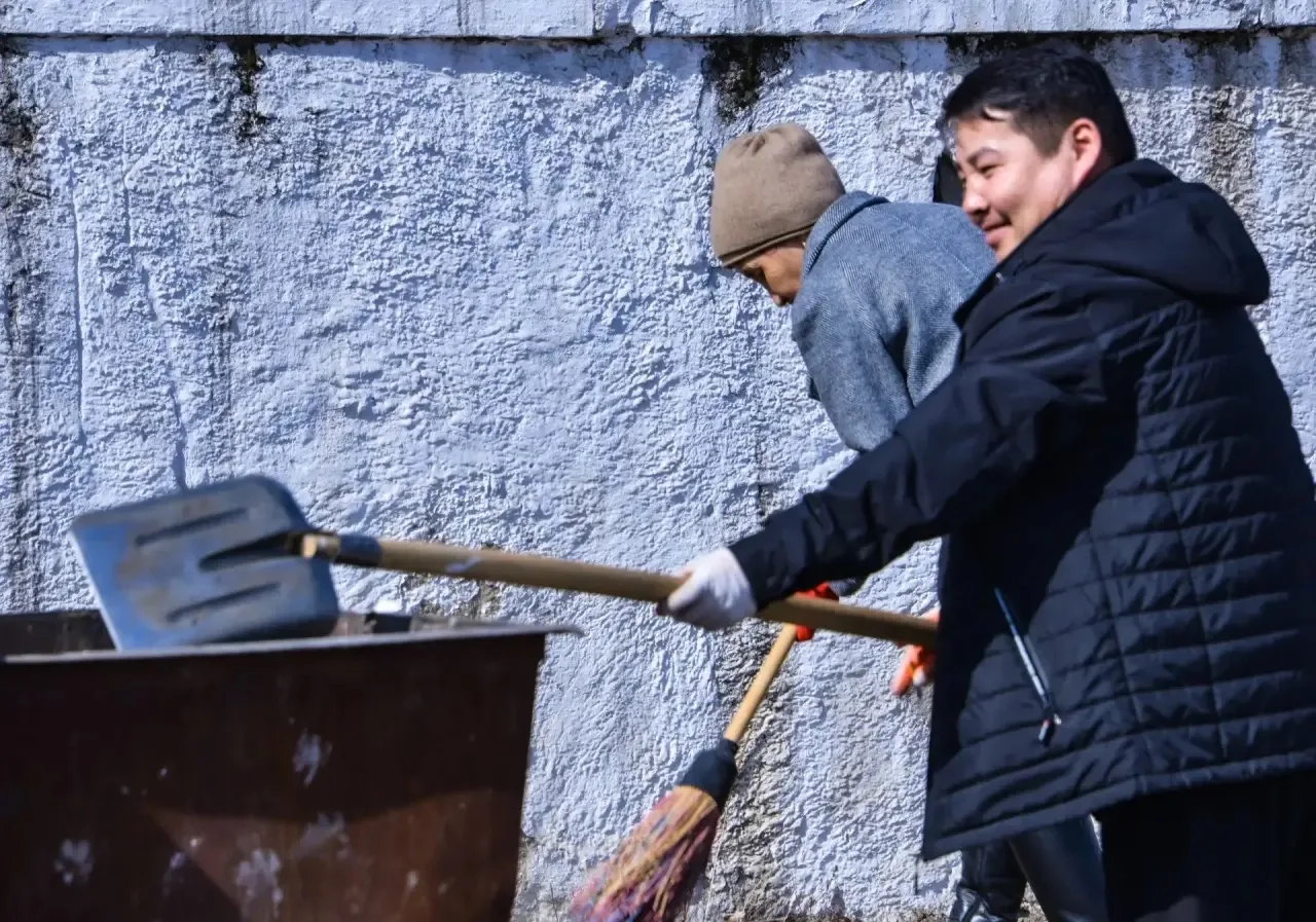 Владислав Ховалыг: Апрель для каждого из нас - время обновления Владислав Ховалыг: Апрель для каждого из нас - время обновления