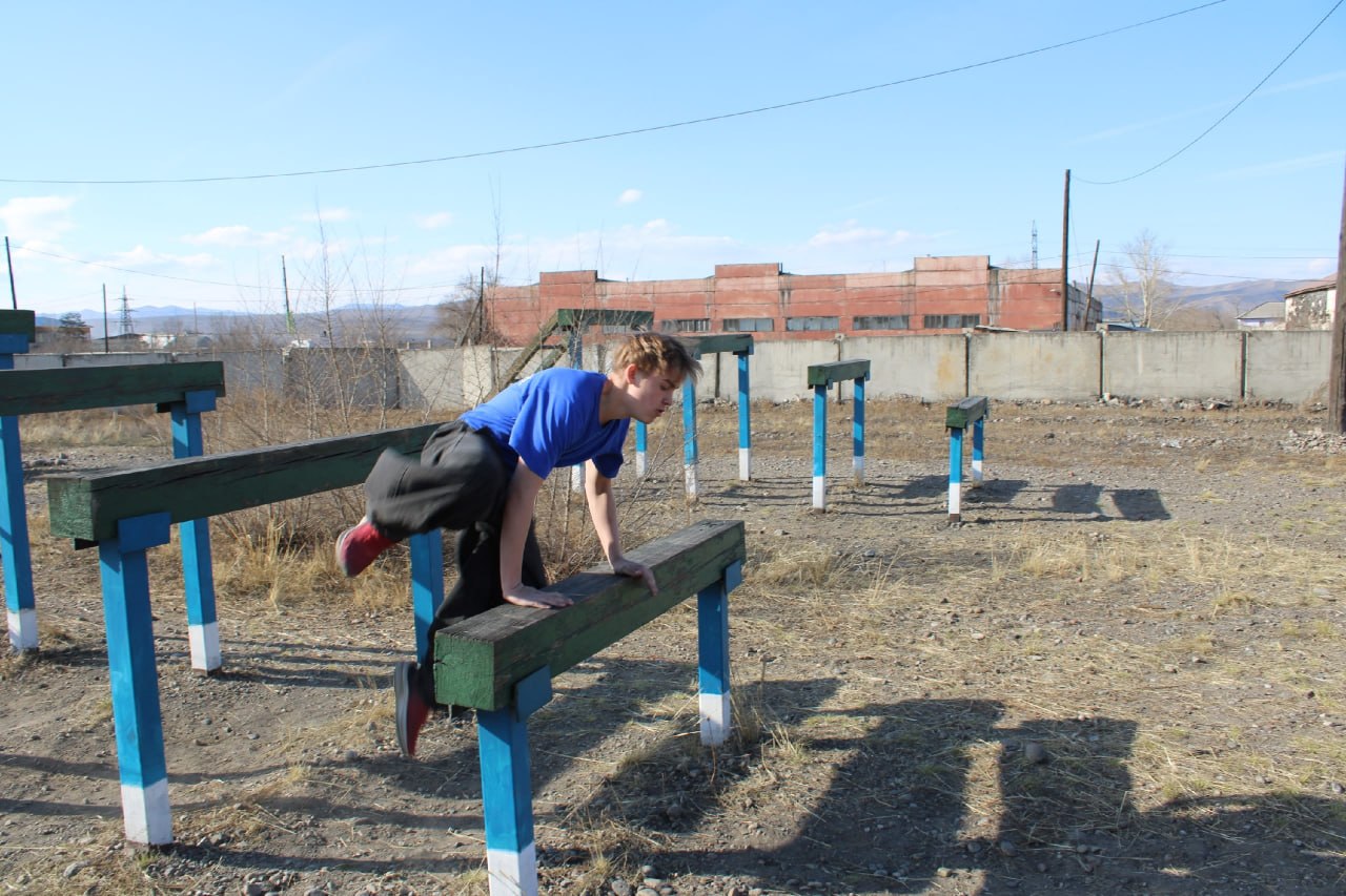 Ветераны СВО выступили наставниками и судьями на муниципальном этапе «Зарницы 2.0» в Кызыле Ветераны СВО выступили наставниками и судьями на муниципальном этапе «Зарницы 2.0» в Кызыле
