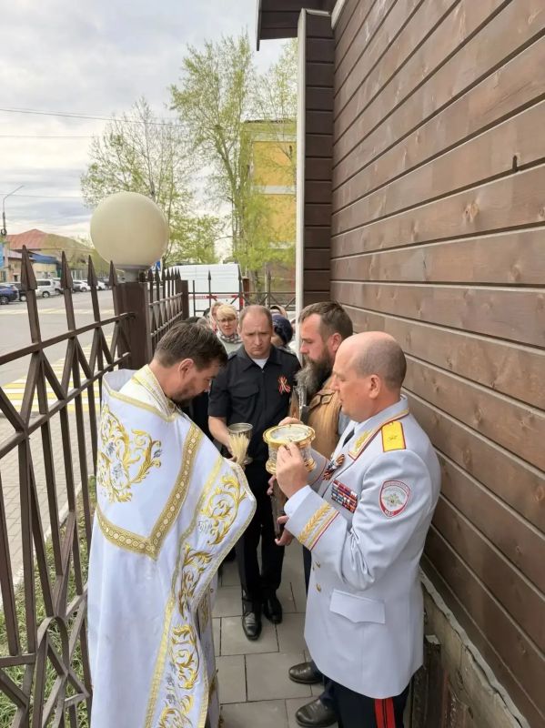 В день памяти Георгия Победоносца руководитель и личный состав МВД по Республике Тыва приняли участие в престольном празднике храма г. Кызыла В день памяти Георгия Победоносца руководитель и личный состав МВД по Республике Тыва приняли участие в престольном празднике храма г. Кызыла