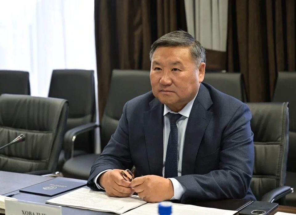 Владислав Ховалыг: Встретился с однопартийцами Владислав Ховалыг: Встретился с однопартийцами