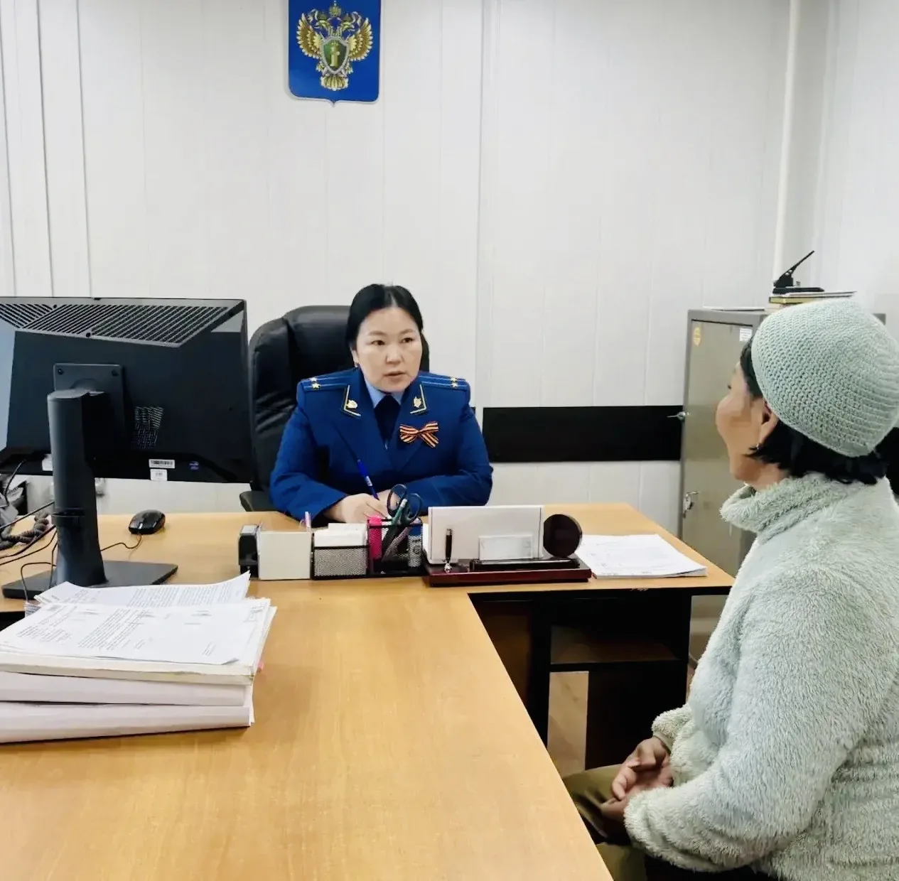 Прокурор Чаа-Хольского района Саяна Монгуш провела личный прием граждан по вопросам защиты социальных прав участников специальной военной операции и членов их семей Прокурор Чаа-Хольского района Саяна Монгуш провела личный прием граждан по вопросам защиты социальных прав участников специальной военной операции и членов их семей