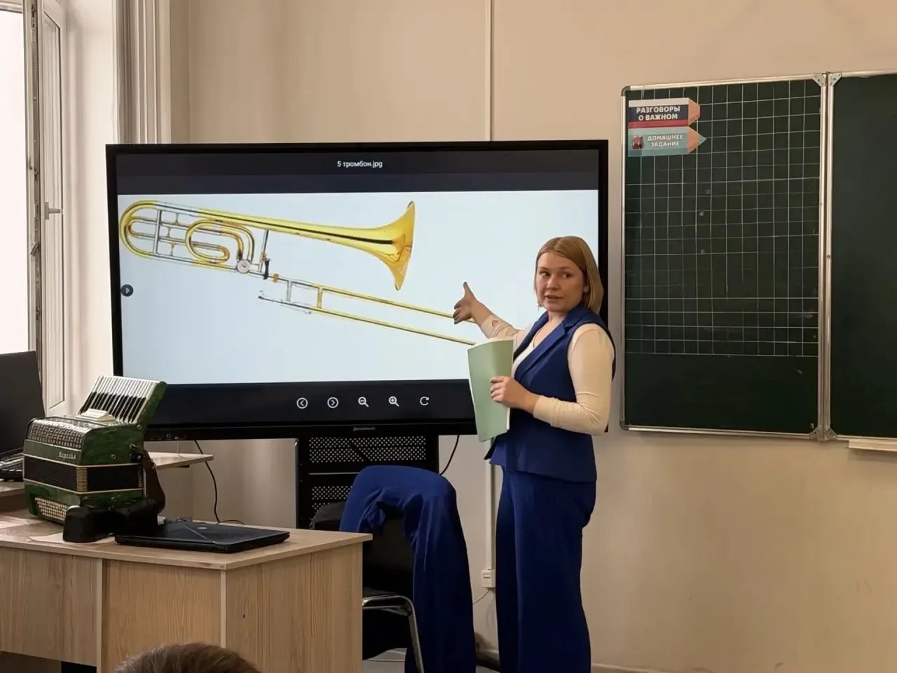 В школе №19 г. Кызыла родители стали наставниками для младшеклассников в рамках проекта «Живые уроки труда» В школе №19 г. Кызыла родители стали наставниками для младшеклассников в рамках проекта «Живые уроки труда»