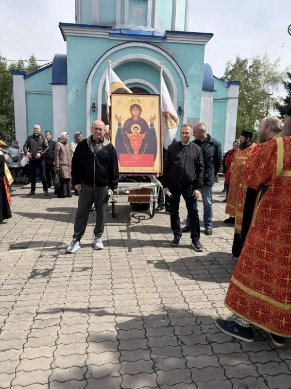 Сотрудники полиции обеспечили охрану общественного порядка во время крестного хода с иконой Пресвятой Богородицы «Неупиваемая Чаша»