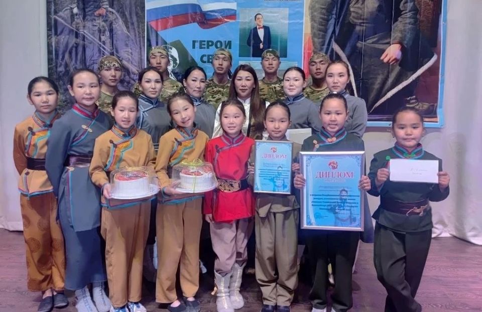 Эрги-Барлыкка тускай шериг операциязыны киржикчизи, Олег Намдараа аттыг культура бажыыны балетмейстери Аян Манчын-оолду чырык адынга тураскааткан республика чергелиг сам мрейи болуп эрткенин культура чери дынаткан Эрги-Барлыкка тускай шериг операциязыны киржикчизи, Олег Намдараа аттыг культура бажыыны балетмейстери Аян Манчын-оолду чырык адынга тураскааткан республика чергелиг сам мрейи болуп эрткенин культура чери дынаткан