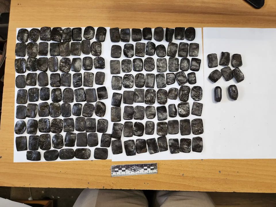 Перед судом предстанут соучастники организованной преступной группы по обвинению в совершении двух фактов покушения на незаконный сбыт наркотического средства – гашиш в крупном размере Перед судом предстанут соучастники организованной преступной группы по обвинению в совершении двух фактов покушения на незаконный сбыт наркотического средства – гашиш в крупном размере