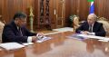 Глава Тувы попросил Путина о льготной ипотеке и поддержал курс на развитие региона